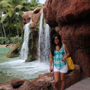 Meet your Posher, Ana marie